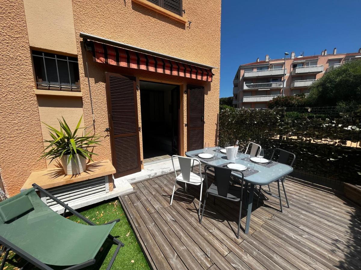 Joli Studio Ensolleille Cavalaire-sur-Mer Exterior photo